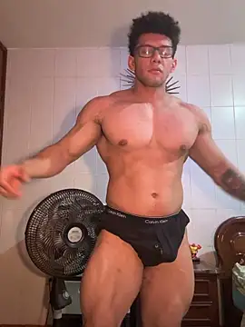 Snapshot of Valentinacouple chatting on 8, 6, 2026 Valentinacouple online show from 8, 6, 2026