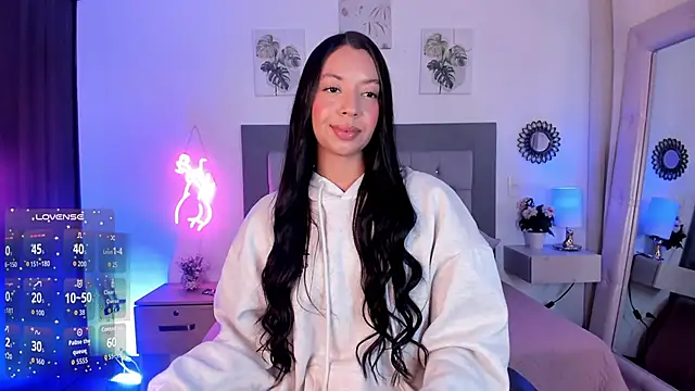 julietha Vega online show from 21, 4, 2026