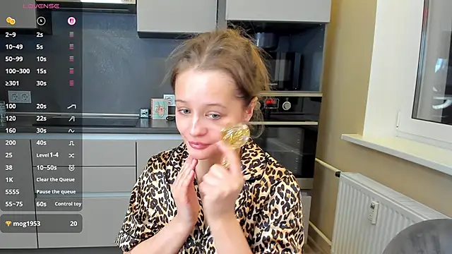 Mary Phoenix online show from 15, 2, 2026