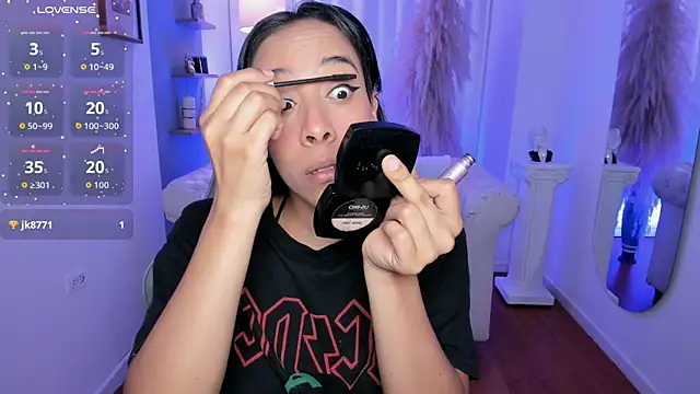 saori katsumi  online show from 14, 4, 2026