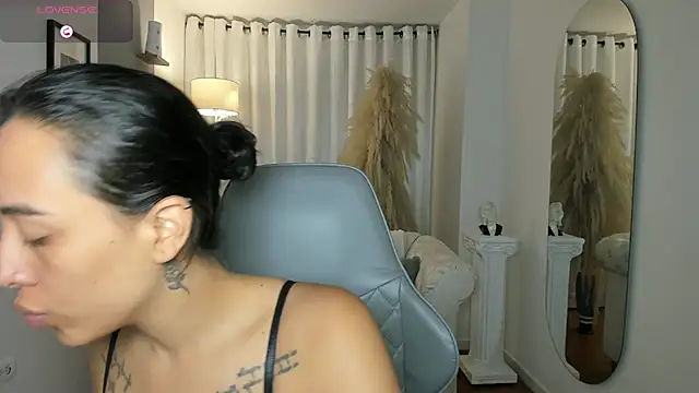 saori katsumi  online show from 8, 4, 2026