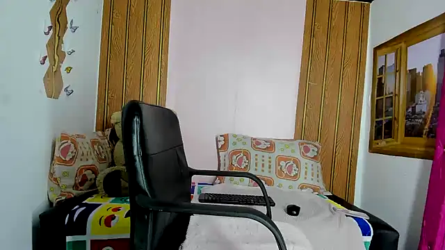 valenttina narvaez online show from 4, 4, 2026