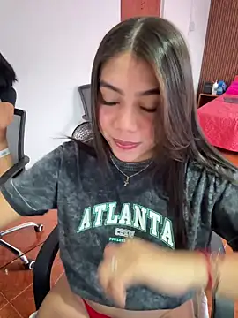 Luna rousse26 online show from 5, 3, 2026