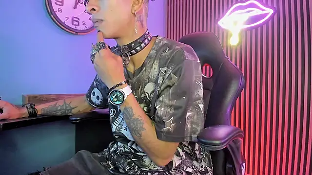 Maximoking26 online show from 23, 2, 2026