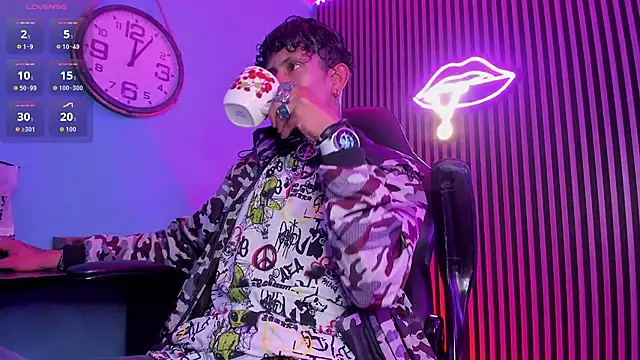 Maximoking26 online show from 8, 3, 2026