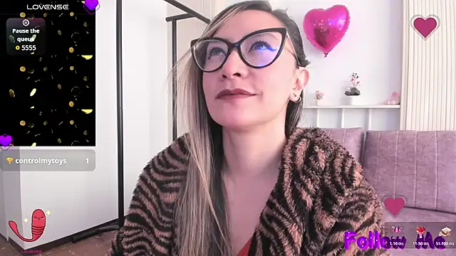 Snapshot of VelvetMouth_ chatting on 29, 5, 2026 VelvetMouth online show from 29, 5, 2026