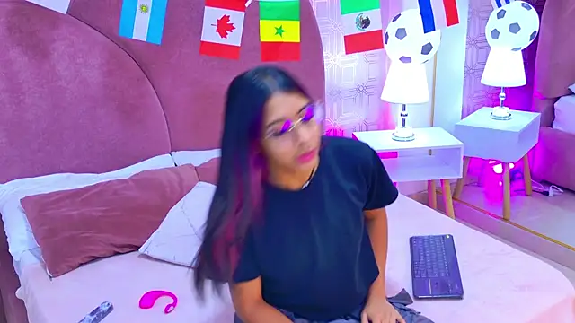 Raven Gloomy online show from 16, 6, 2026
