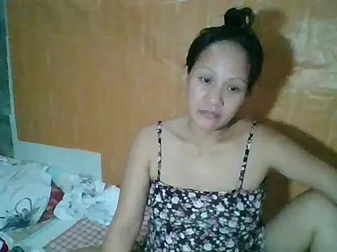 Snapshot of xxLIY chatting on 22, 5, 2026 xxLIY online show from 22, 5, 2026