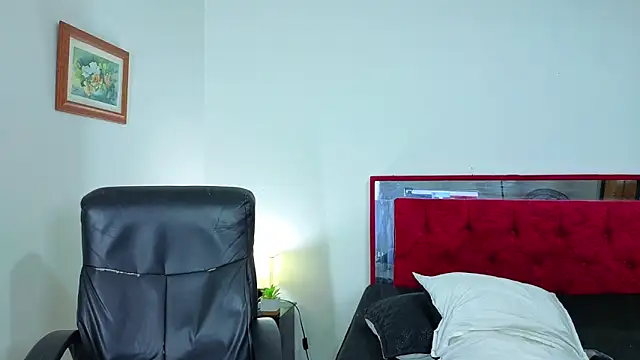 goodgirlxxl online show from 21, 4, 2026