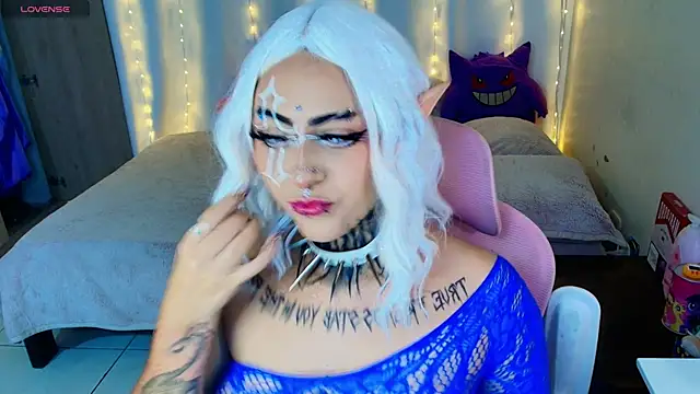 Snapshot of maliciaXpoison chatting on 19, 5, 2026 maliciaXpoison online show from 19, 5, 2026