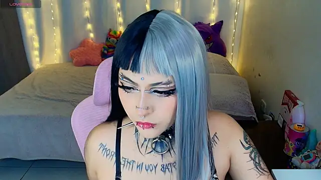 Snapshot of maliciaXpoison chatting on 29, 5, 2026 maliciaXpoison online show from 29, 5, 2026