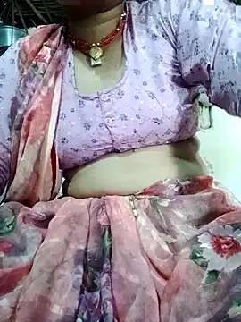 Snapshot of Soniya32 chatting on 1, 3, 2026 Soniya32 online show from 1, 3, 2026