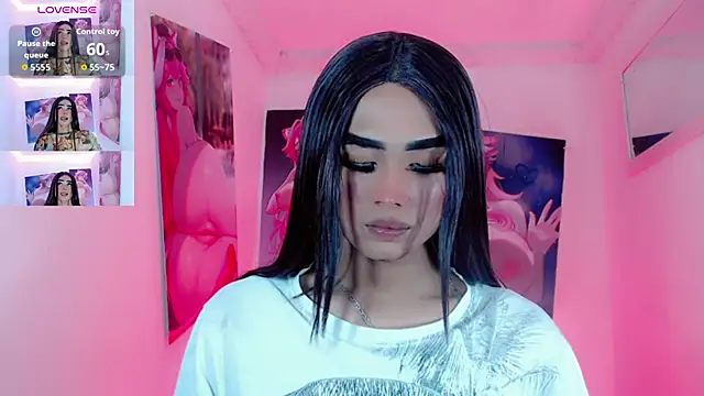 Alisson Secrett  online show from 25, 3, 2026