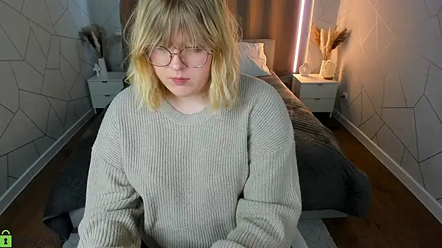 luna c0ra online show from 1, 4, 2026