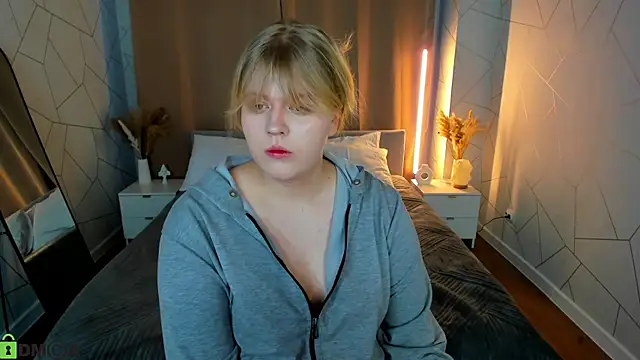 luna c0ra online show from 28, 2, 2026