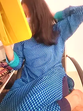 tanzum khan3202 online show from 15, 4, 2026