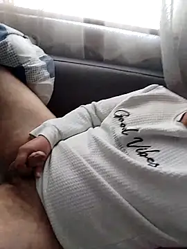 Snapshot of cans7333 chatting on 12, 3, 2026 cans7333 online show from 12, 3, 2026