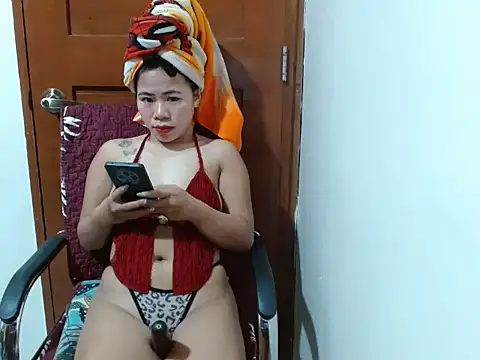 Petite Jeramae22 online show from 16, 6, 2026