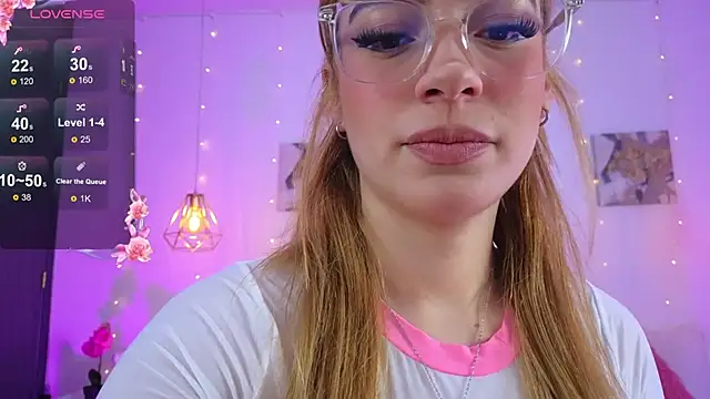 Snapshot of Emma_softt chatting on 14, 4, 2026 Emma softt online show from 14, 4, 2026