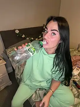 Darkfantisyx online show from 7, 4, 2026