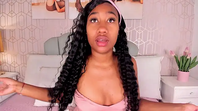 Kimberly martinezz online show from 7, 3, 2026