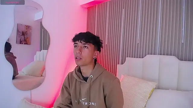 Aiden Rivers  online show from 24, 3, 2026