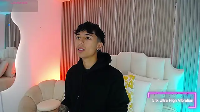 Aiden Rivers  online show from 19, 3, 2026