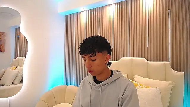 Aiden Rivers  online show from 18, 3, 2026