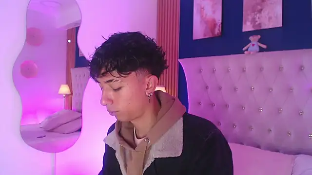 Aiden Rivers  online show from 8, 4, 2026