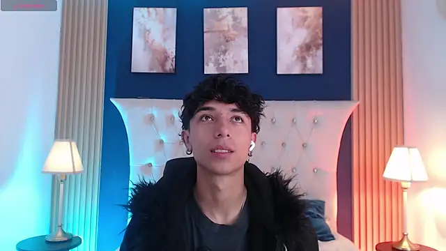 Snapshot of Aiden_Rivers_ chatting on 8, 7, 2026 Aiden Rivers online show from 8, 7, 2026