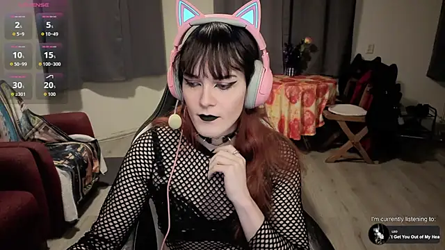 Samanteased online show from 3, 3, 2026