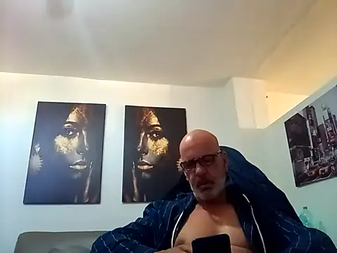 Milwokee online show from 21, 2, 2026