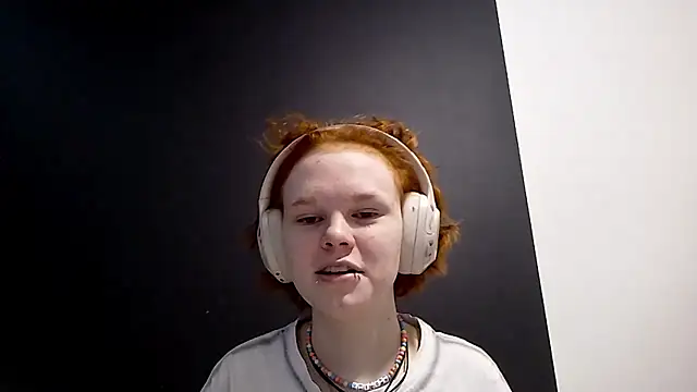 CurlaPettyBom online show from 20, 2, 2026