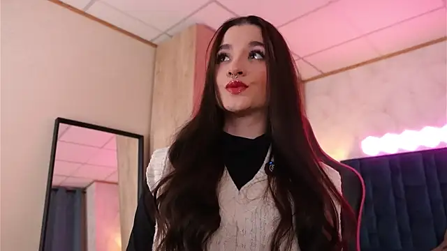 LucyDeLuca online show from 2, 3, 2026