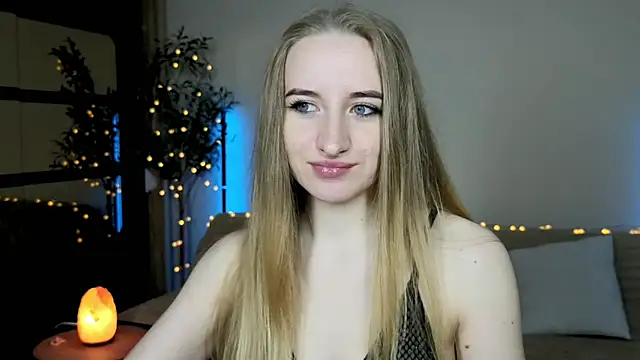 Oxy Foxie online show from 27, 5, 2026