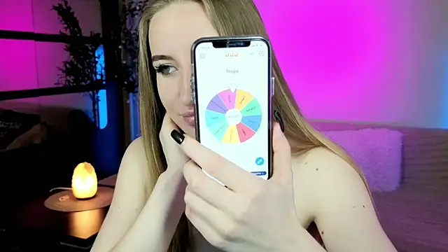 Oxy Foxie online show from 28, 5, 2026