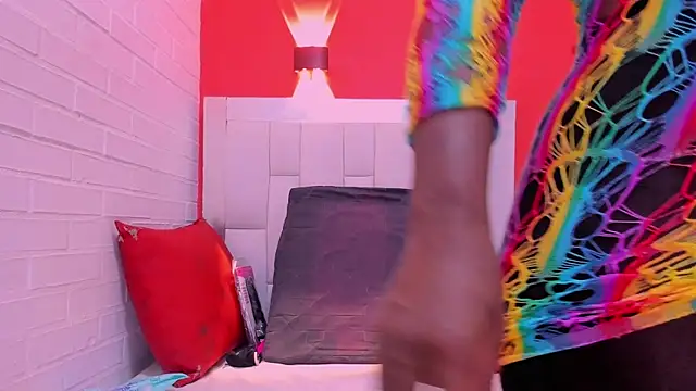 Kendal hot69  online show from 20, 2, 2026