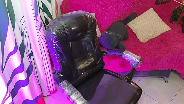 Kathryn onix online show from 6, 3, 2026