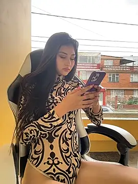 Aylin fire online show from 19, 2, 2026