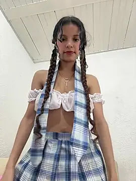 Snapshot of soffii-estrella chatting on 19, 6, 2026 soffii-estrella online show from 19, 6, 2026