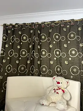 soffii-estrella online show from 1, 4, 2026