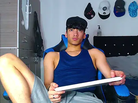 Lyam Russo online show from 27, 2, 2026