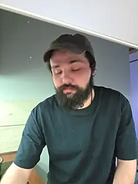 Snapshot of SquishedGod chatting on 9, 5, 2026 SquishedGod online show from 9, 5, 2026