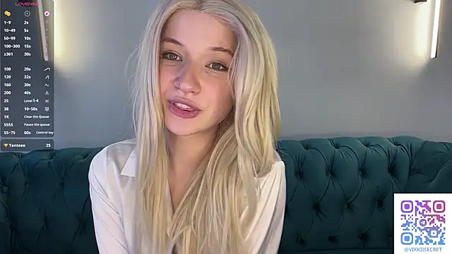Snapshot of PrincessSwelgart chatting on 8, 6, 2026 PrincessSwelgart online show from 8, 6, 2026