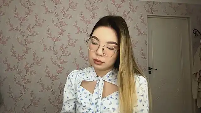 Elina Mottel online show from 4, 3, 2026