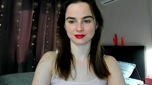 megann fox2 online show from 10, 3, 2026