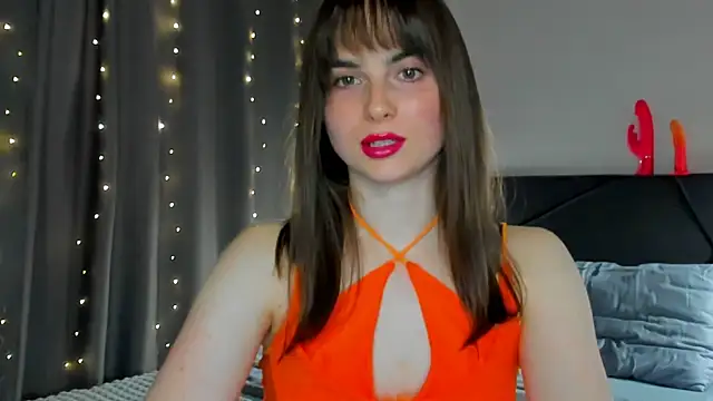 megann fox2 online show from 21, 4, 2026