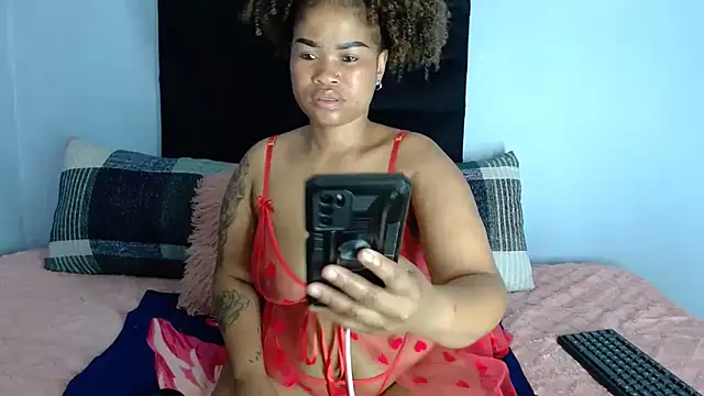 Snapshot of Loyal_Sashaa chatting on 21, 7, 2026 Loyal Sashaa online show from 21, 7, 2026