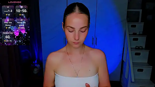 Maddy Wood  online show from 4, 7, 2026