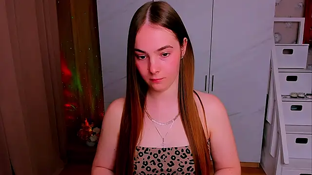 Maddy Wood  online show from 28, 4, 2026